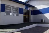 Mulher morre queimada após incêndio causado por vela em sua casa