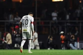Vídeo: torcida do Santos invade CT Rei Pelé após goleada para o Vasco