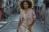 Estreando no horário nobre, Alana Cabral recorda racismo na infância