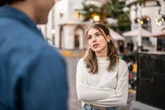 Desconfiados: 5 signos que não suportam segredos no relacionamento