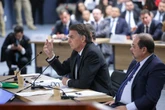 Bolsonaro sobre ações no STF: “Ninguém tem dúvida que o alvo sou eu”