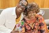 Obra de Alcione dá nome a livro de contos escrito por jornalista