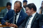 PL debate estratégia para suspender nova ação contra Eduardo Bolsonaro