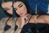Blogueira é morta após postar fotos com localização nas redes sociais