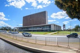 Palácio do Buriti é cercado por grades antes do protesto de servidores