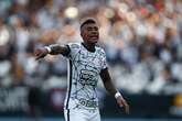 Paulinho, ídolo do Corinthians, anuncia aposentadoria do futebol