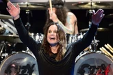 Relembre o episódio em que Ozzy Osbourne mordeu um morcego vivo