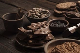 Chocolate pode causar ou piorar enxaqueca? Veja o que diz a ciência