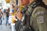 Policiais militares à paisana são assaltados por quatro homens