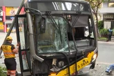 Trânsito na Alameda Santos é interditado após acidente com ônibus
