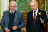Lula pede para apanhar indo à Rússia. Faça-se, pois, a sua vontade