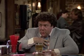 Morre George Wendt, estrela da sitcom Cheers, aos 76 anos