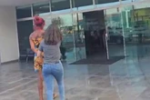 Vídeo: foragida, travesti que estava em situação de rua é presa no DF