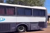 Adolescentes da “suruba no ônibus” mandam recado à jovem exposta. Veja