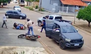 Policiais disfarçados atropelam e prendem assassino de casal de idosos
