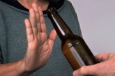 OMS: mais um tipo de câncer é ligado ao consumo frequente de álcool