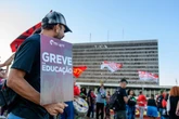 “Força, união e disposição para lutar”, diz servidor em ato no Buriti
