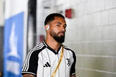 Douglas Luiz acerta saída da Juventus e volta para Premier League