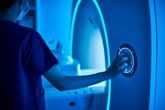 Médicos criam câmera de cristal que faz exames de imagem mais nítidos