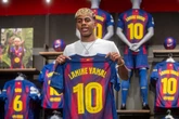 Yamal renova até 2031 e usará a camisa 10 do Barcelona. Veja vídeo