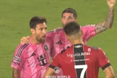 Messi comemora gol na cara de adversário pela MLS e depois se desculpa