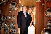 Heliodora e Welber Barral festejam aniversário juntos em noite animada