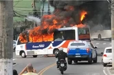 Rio: após operação da PM com 4 presos, traficantes incendeiam ônibus
