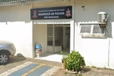 Mãe acusa professora que xingou aluno em escola no litoral de SP