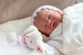Ter um bebê reborn faz bem? Especialistas analisam a prática