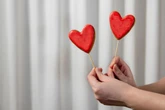 Signos que estão com sorte: o amor pode bater na porta em breve