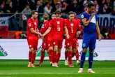 Eliminatórias: em jogo movimentado, Holanda e Polônia ficam no 1 x 1
