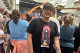 Mel Lisboa faz show intimista para fãs de Rita Lee na Virada Cultural