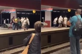 Vídeo: homem é agredido por torcedores do Palmeiras em estação de trem