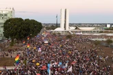 Parada LGBT+ agita centro de Brasília neste domingo (6/7)