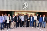 Veja momento em que Samir Xaud chega à CBF para firmar candidatura