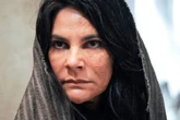 Atriz de A Viagem vive reclusa após queimar o corpo em gravação