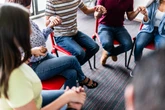 Conselho proíbe crianças e adolescentes em comunidades terapêuticas