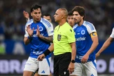 Cruzeiro vai à CBF contra arbitragem em jogo diante do Santos