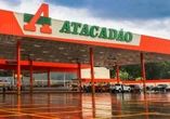 Atacadista é condenado por usar “nome morto” de empregado trans em SP