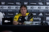 “O culpado sou eu”, diz Cuca após derrota do Atlético-MG para lanterna