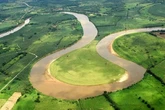 Vazamento de óleo em rio leva riscos a cidades de São Paulo e Paraná