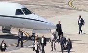 Janja e Moraes viajam juntos a SP em voo da FAB; veja imagens