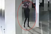 Câmera flagrou empresário guardando arma em mochila após matar gari