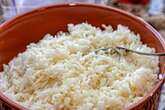 Confira como cozinhar o arroz branco para reduzir os picos de glicose