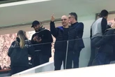 Jornal demite fotógrafo que flagrou gesto obsceno de Moraes em estádio
