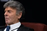 Antes crítico, Fux vota por manter delação de Cid na trama golpista