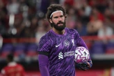 Alisson desfalca Liverpool em turnê de pré-temporada na Ásia