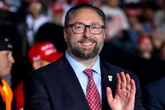 Conselheiro de Trump publica post que retrata Moraes de algemas