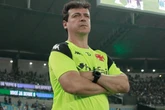 Diniz concorda com vaias: “Quer jogar assim e receber aplauso?”
