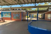 Menino de 12 anos morre após cair do telhado de escola atrás de pipa